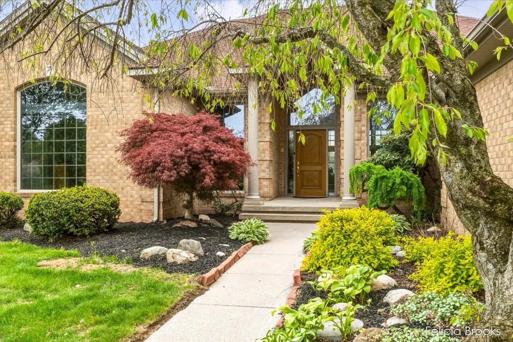 275 W Brogan Road Baltimore Township, MI 49058