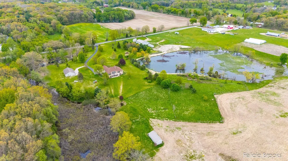 275 W Brogan Road Baltimore Township, MI 49058