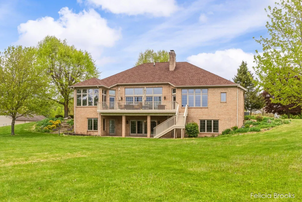 275 W Brogan Road Baltimore Township, MI 49058