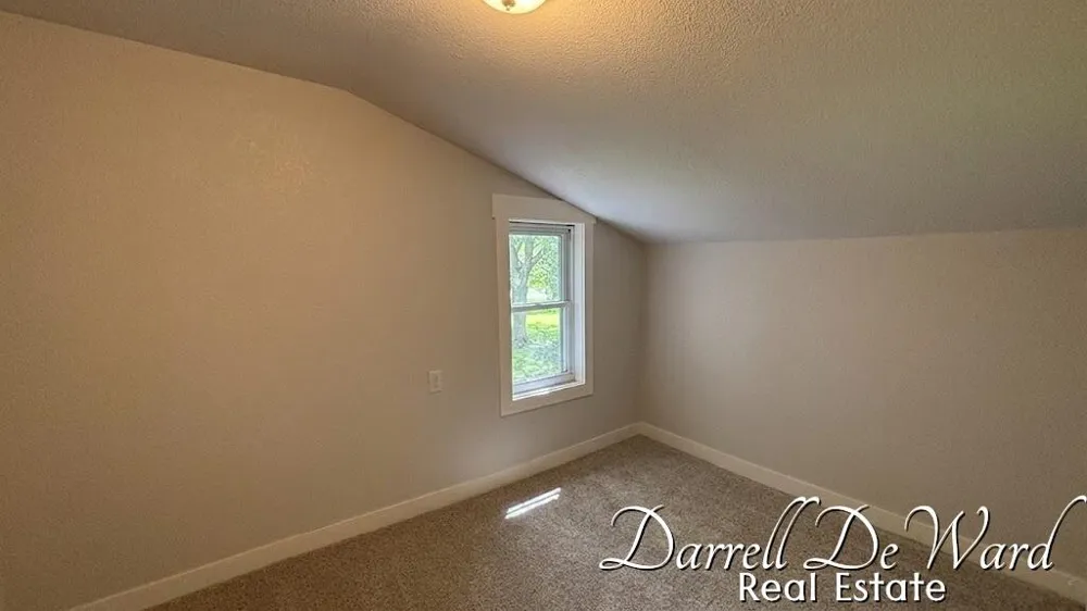 8425 Holland Road Belvidere Township, MI 48886