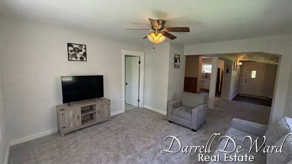 8425 Holland Road Belvidere Township, MI 48886