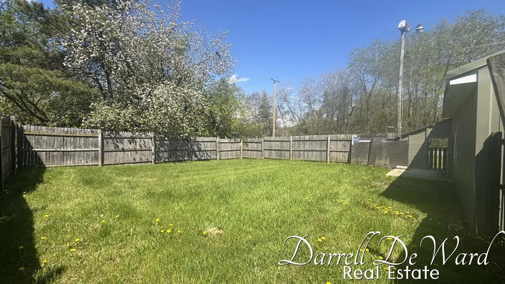 8425 Holland Road Belvidere Township, MI 48886