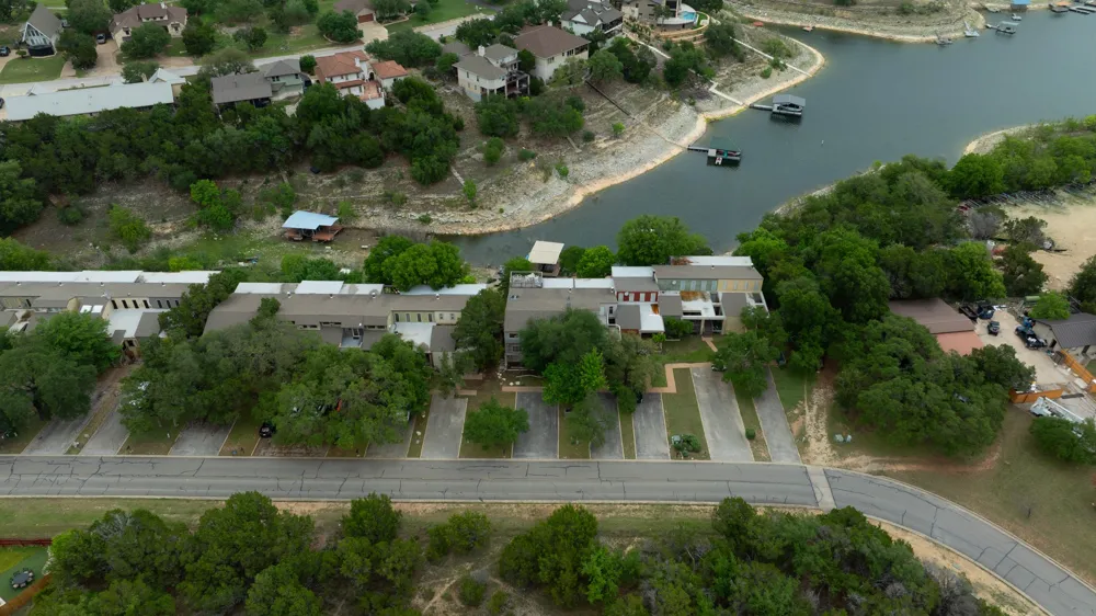 537 Venture Boulevard S Point Venture, TX 78645