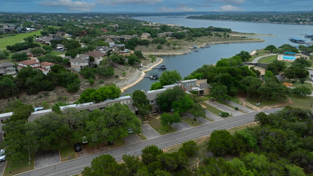 537 Venture Boulevard S Point Venture, TX 78645