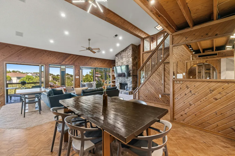 537 Venture Boulevard S Point Venture, TX 78645