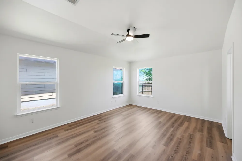 209 Hoya Lane San Marcos, TX 78666