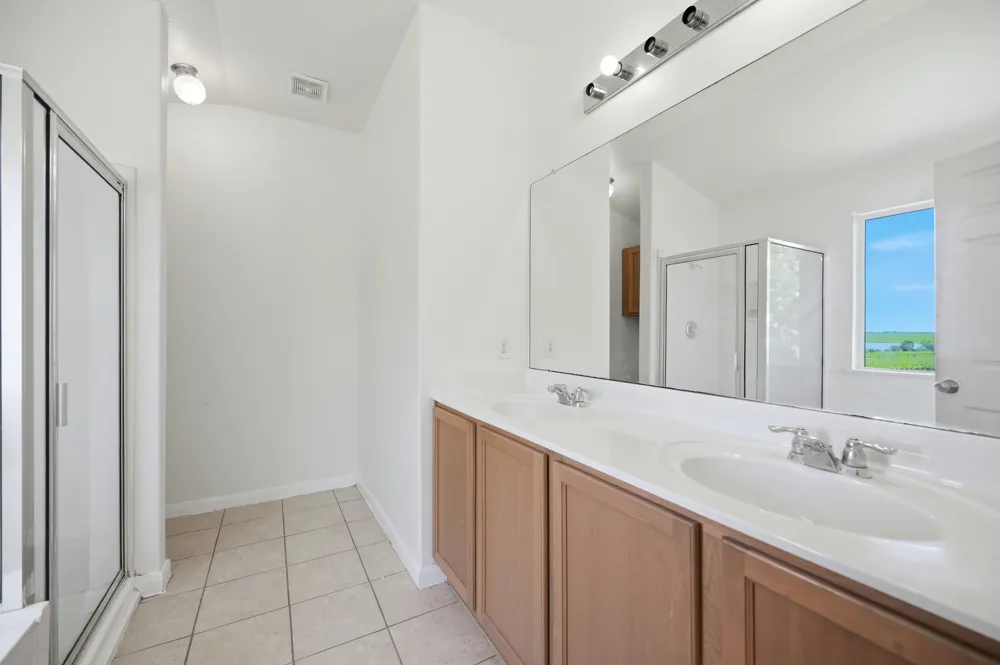 209 Hoya Lane San Marcos, TX 78666