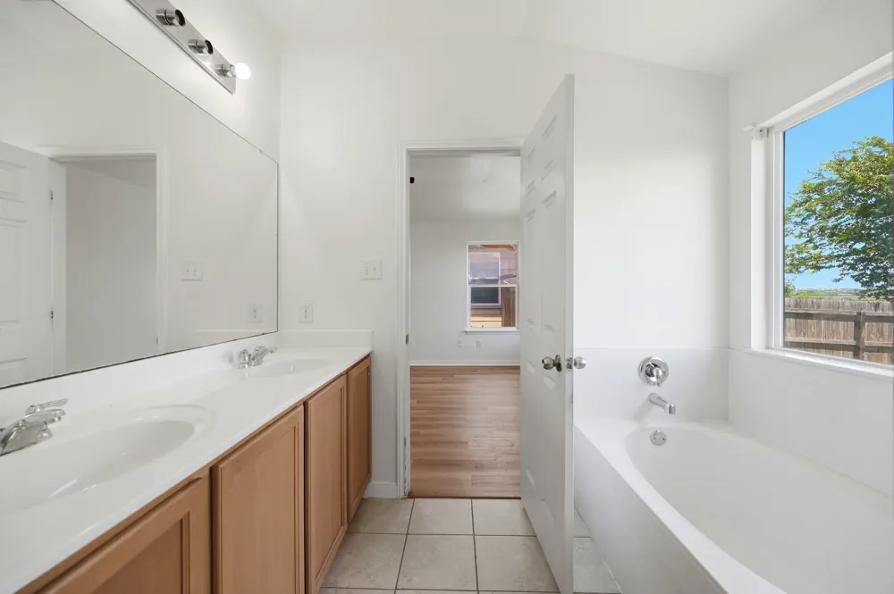 209 Hoya Lane San Marcos, TX 78666