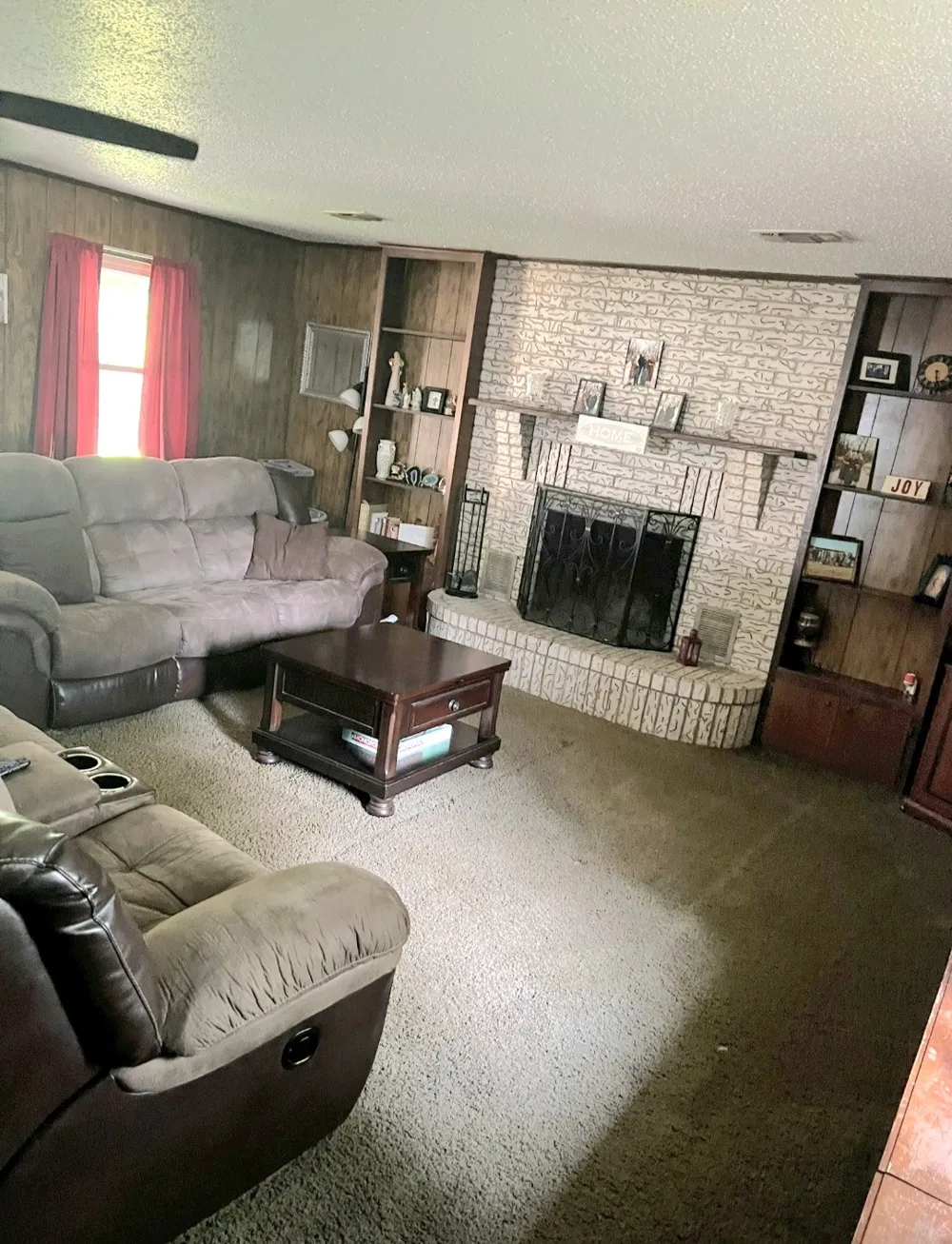 440 S Bois D Arc Street Blossom, TX 75416