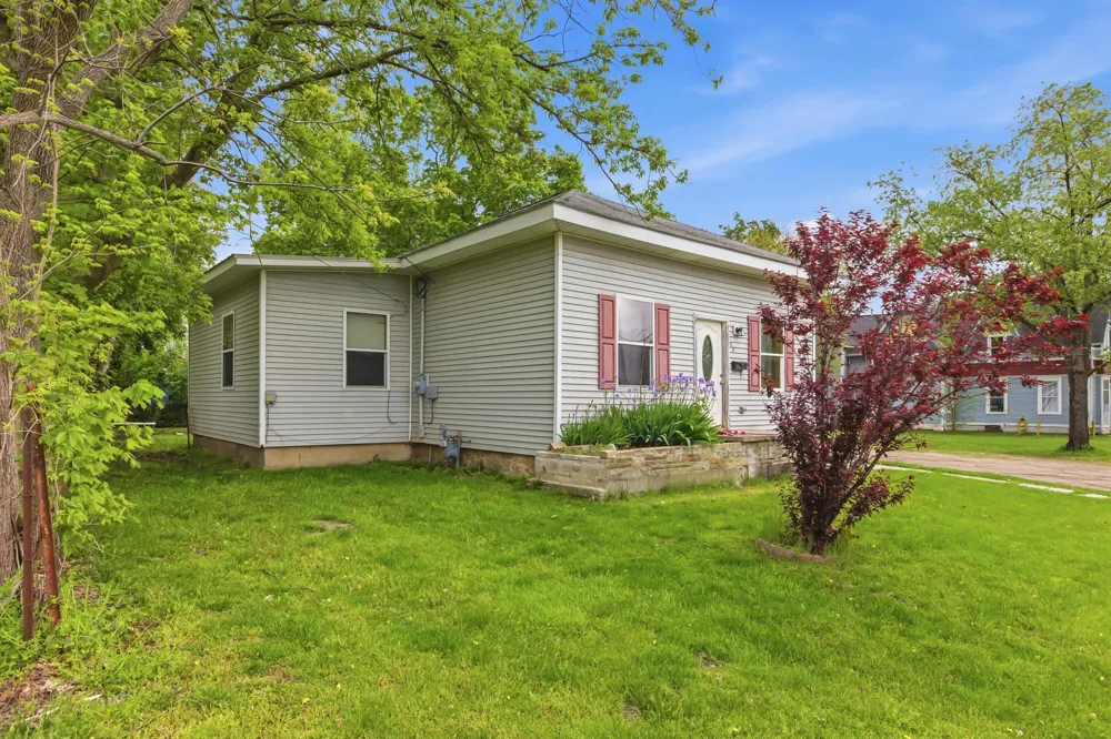 52 W Chicago Street Quincy, MI 49082