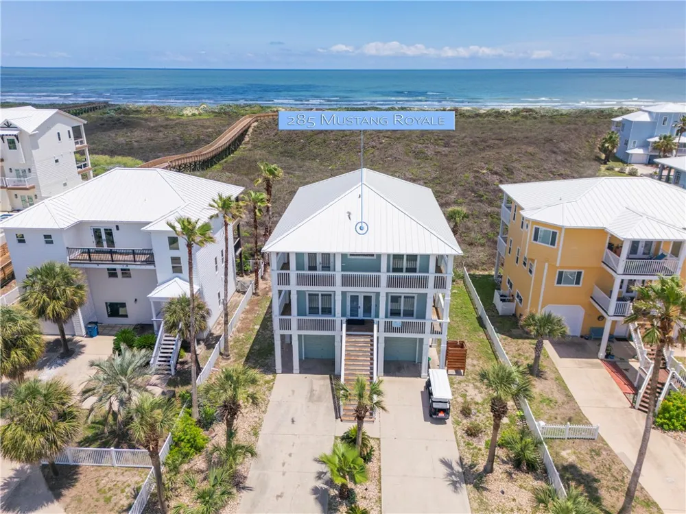 285 Mustang Royale Port Aransas, TX 78373