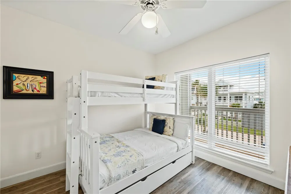 285 Mustang Royale Port Aransas, TX 78373