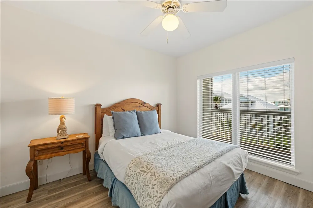 285 Mustang Royale Port Aransas, TX 78373