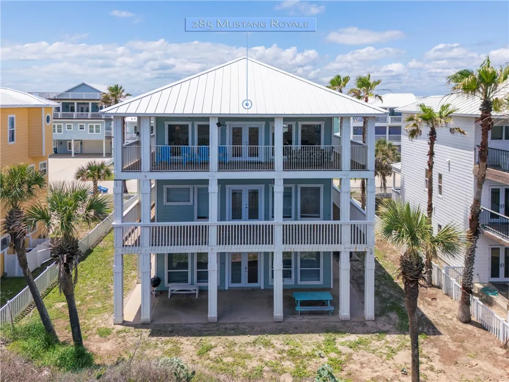285 Mustang Royale Port Aransas, TX 78373