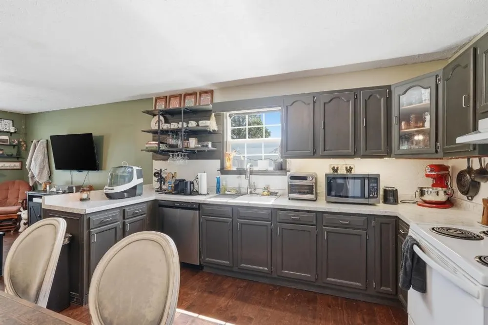 163 Haley Ave Doyle, TN 38559