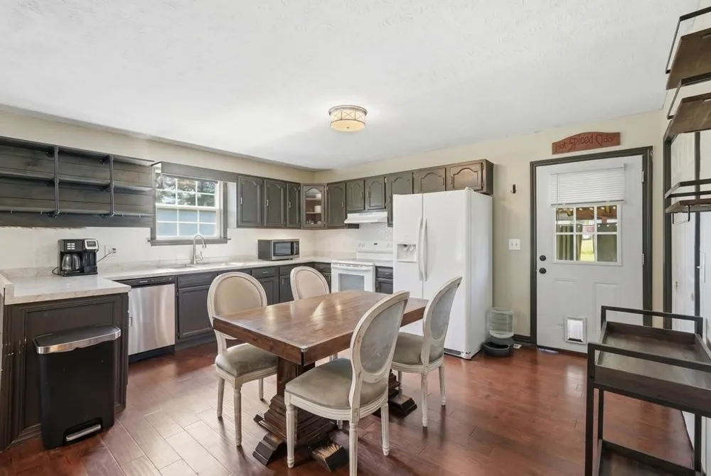 163 Haley Ave Doyle, TN 38559
