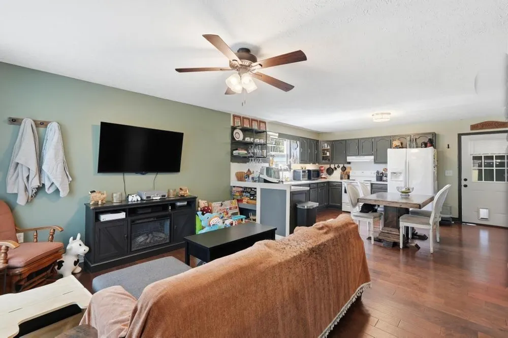 163 Haley Ave Doyle, TN 38559