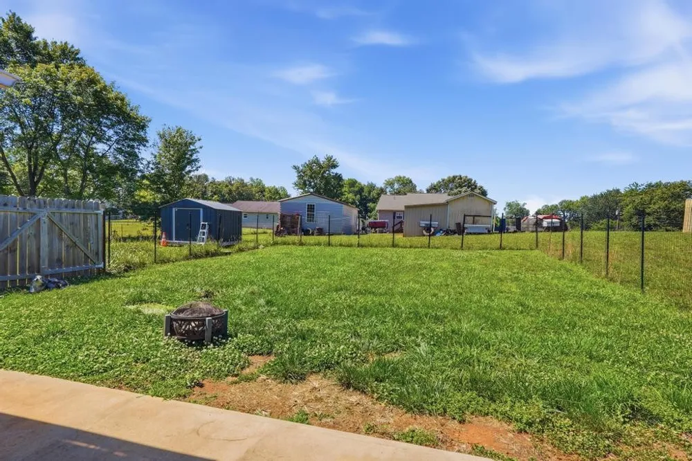 163 Haley Ave Doyle, TN 38559