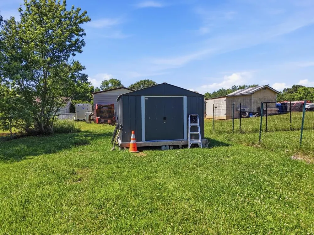 163 Haley Ave Doyle, TN 38559