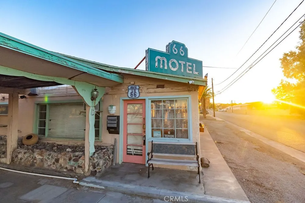 91 Desnok Street Needles, CA 92363