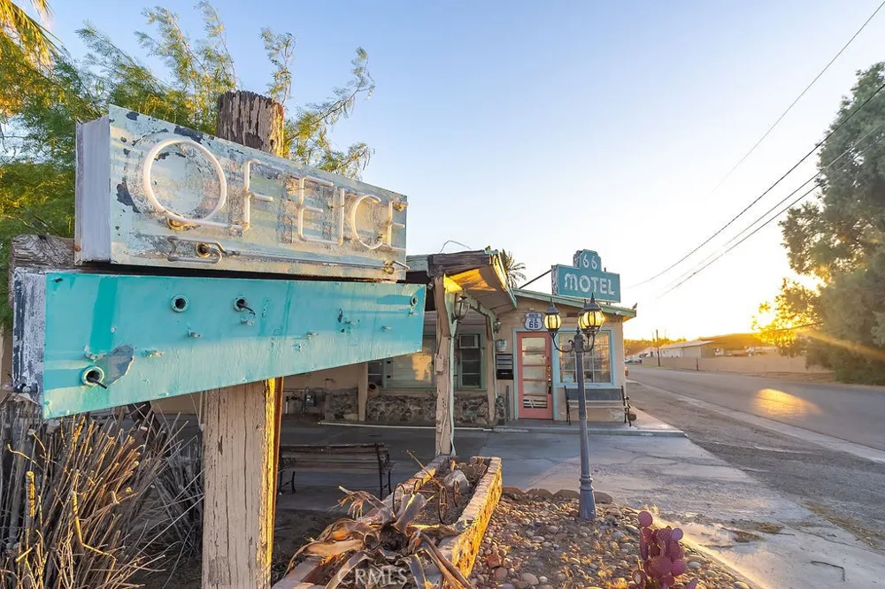91 Desnok Street Needles, CA 92363