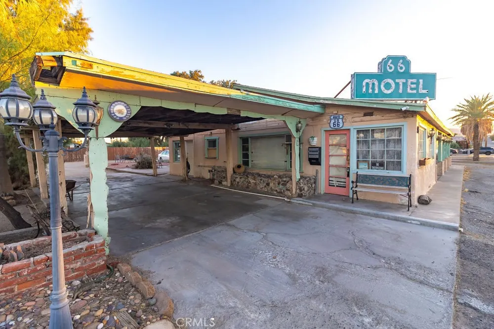91 Desnok Street Needles, CA 92363