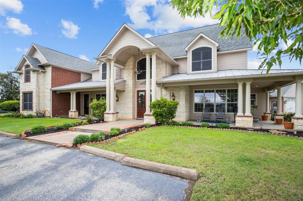 17655 Fm 832 Buffalo, TX 75831