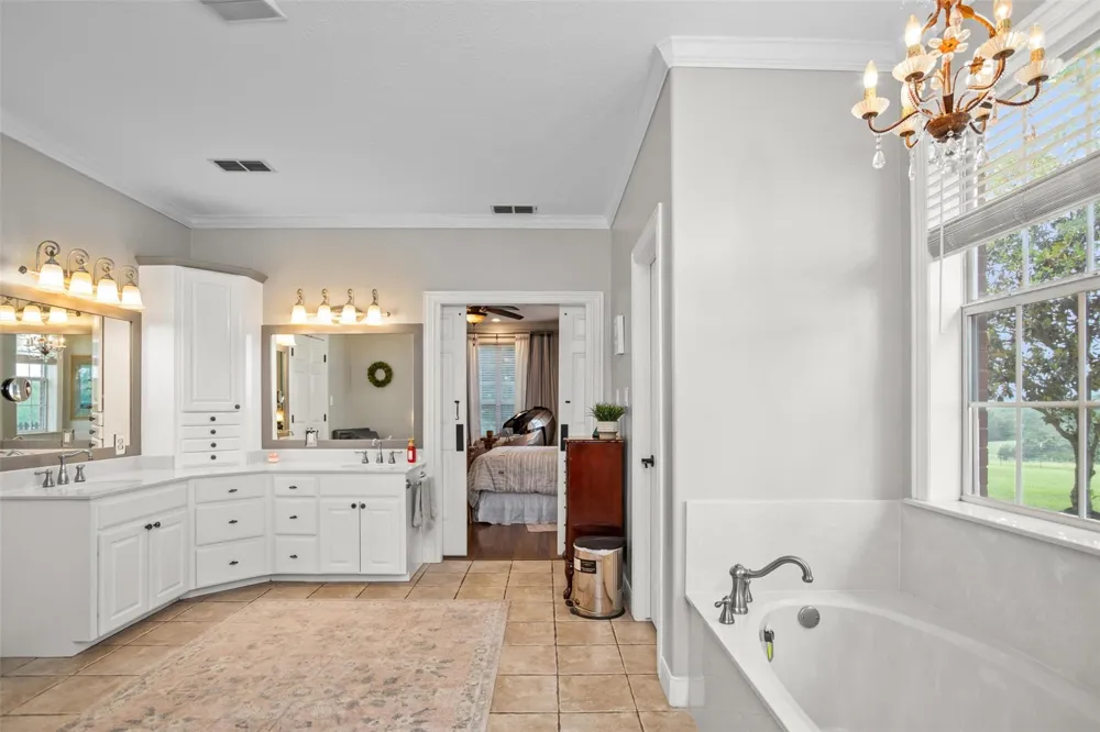 17655 Fm 832 Buffalo, TX 75831