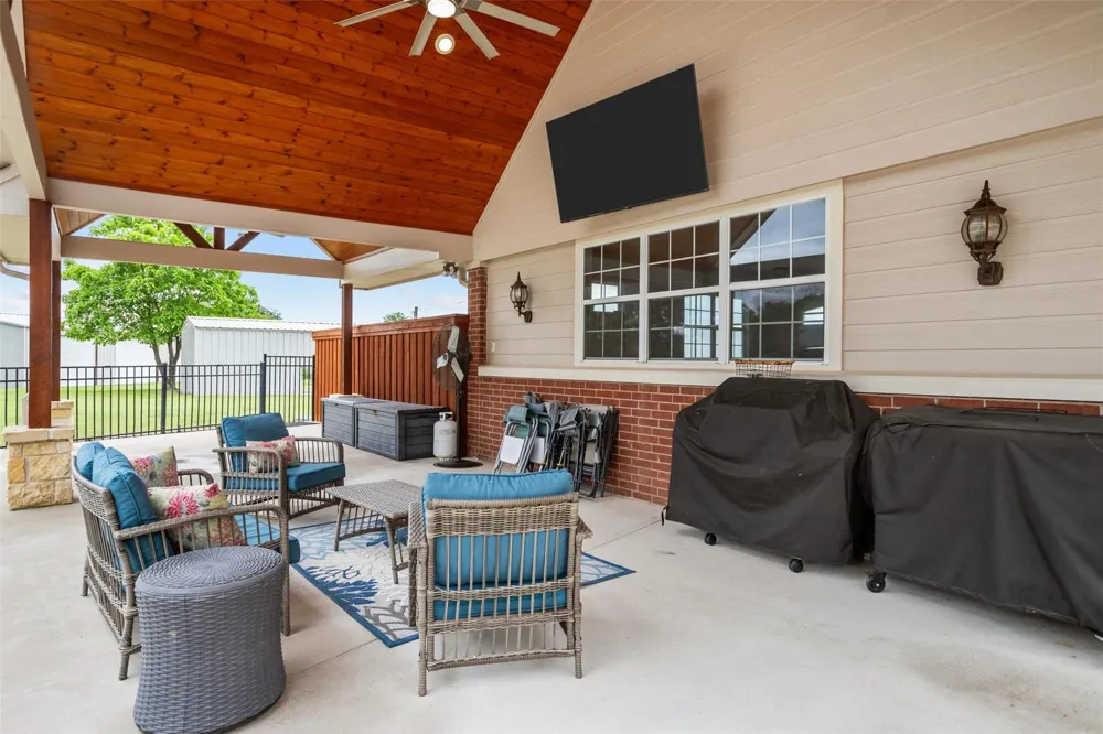 17655 Fm 832 Buffalo, TX 75831