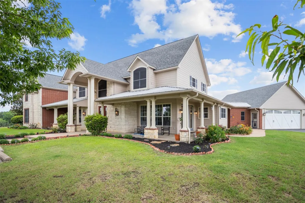 17655 Fm 832 Buffalo, TX 75831