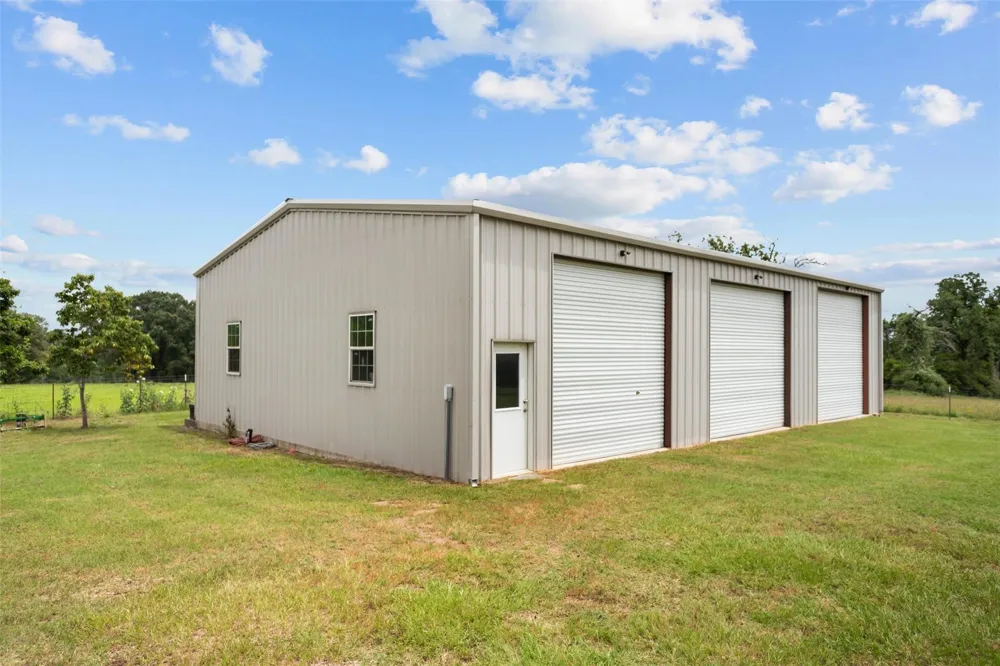 17655 Fm 832 Buffalo, TX 75831