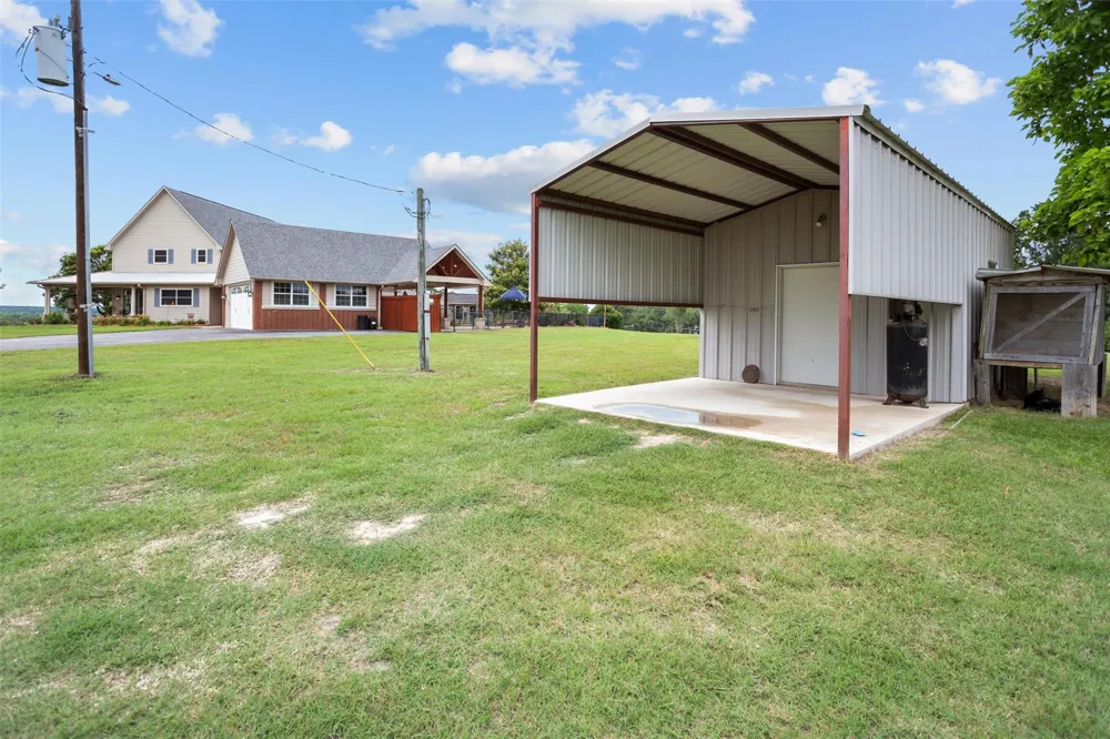 17655 Fm 832 Buffalo, TX 75831