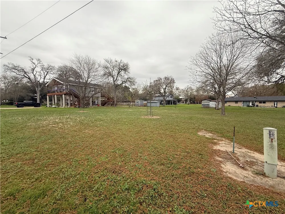 110 Lake Forrest Drive Seguin, TX 78155