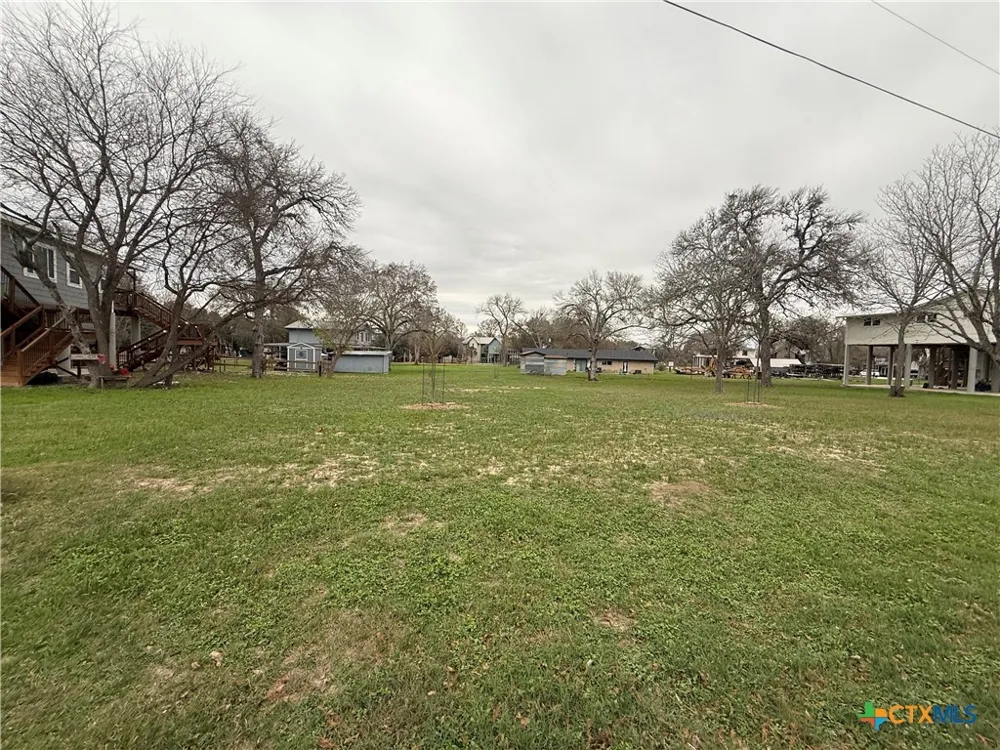 110 Lake Forrest Drive Seguin, TX 78155