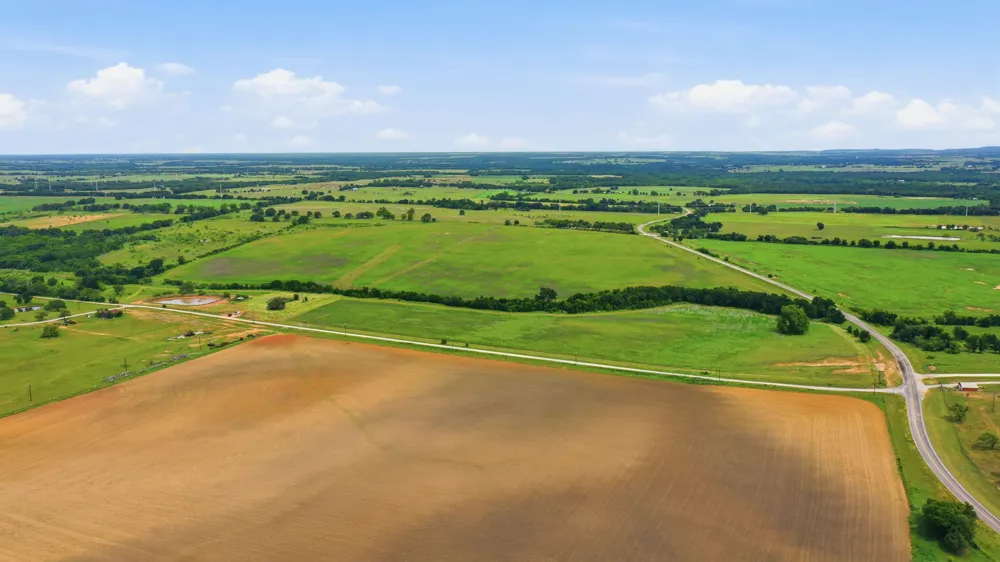 Cr 495 De Leon, TX 76444