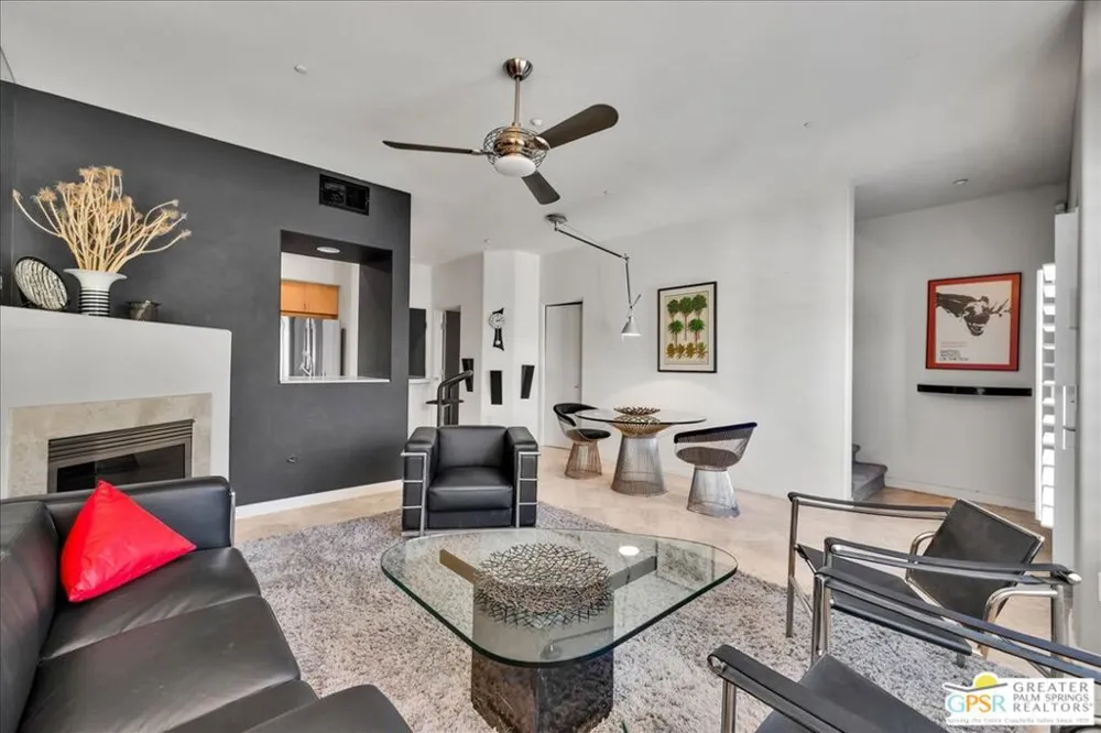 1520 Via Miraleste Palm Springs, CA 92262