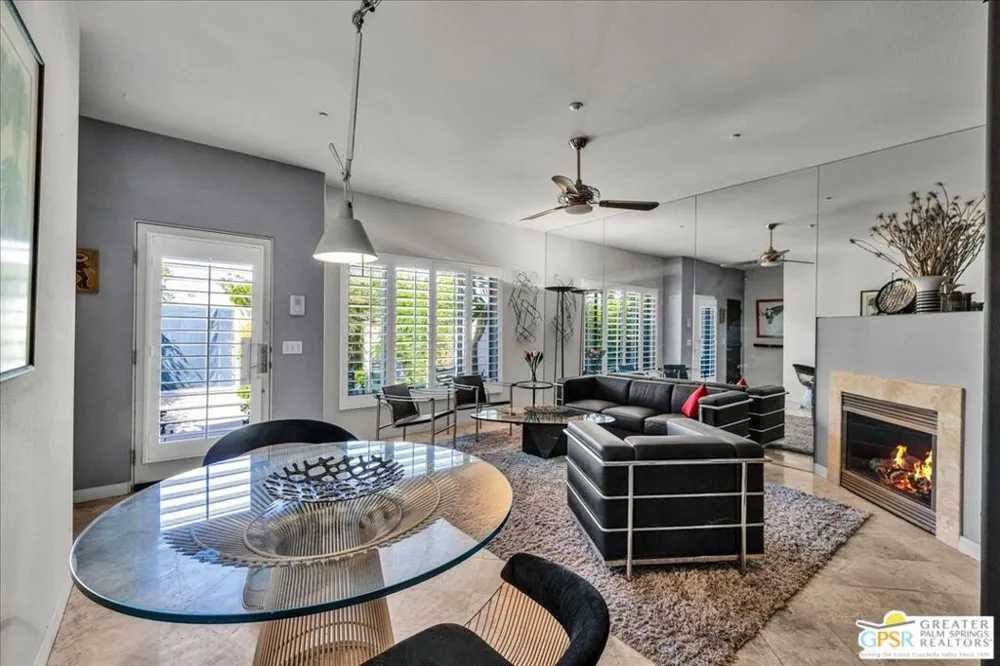 1520 Via Miraleste Palm Springs, CA 92262