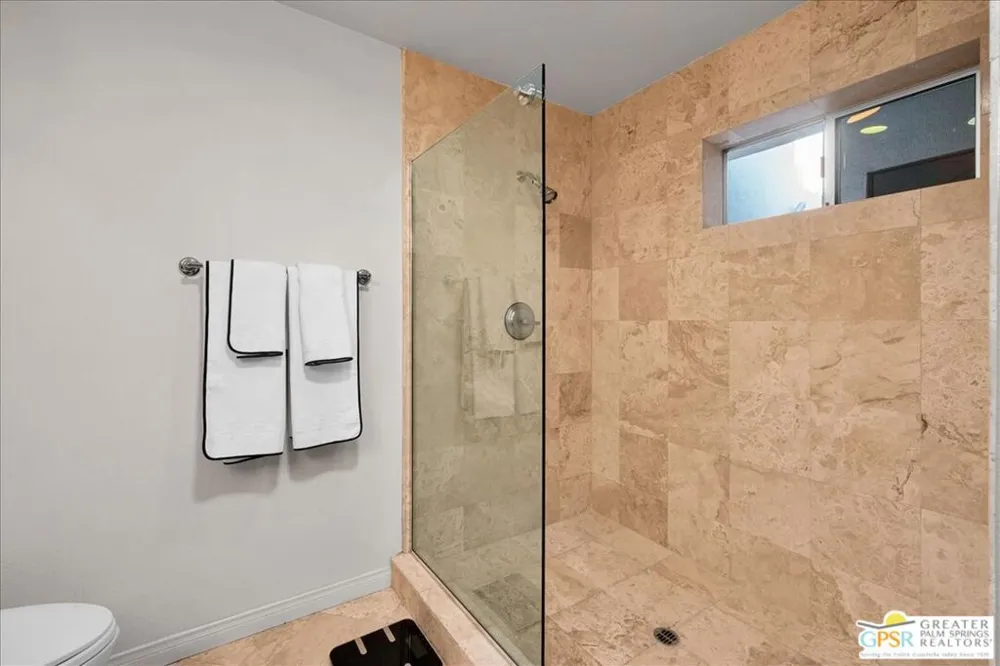 1520 Via Miraleste Palm Springs, CA 92262