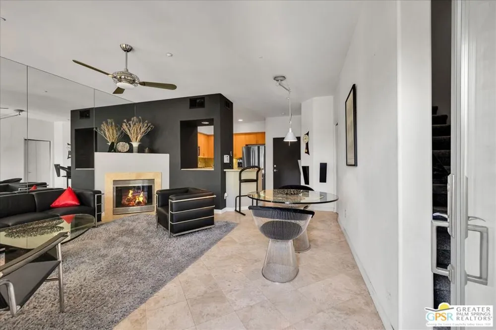 1520 Via Miraleste Palm Springs, CA 92262