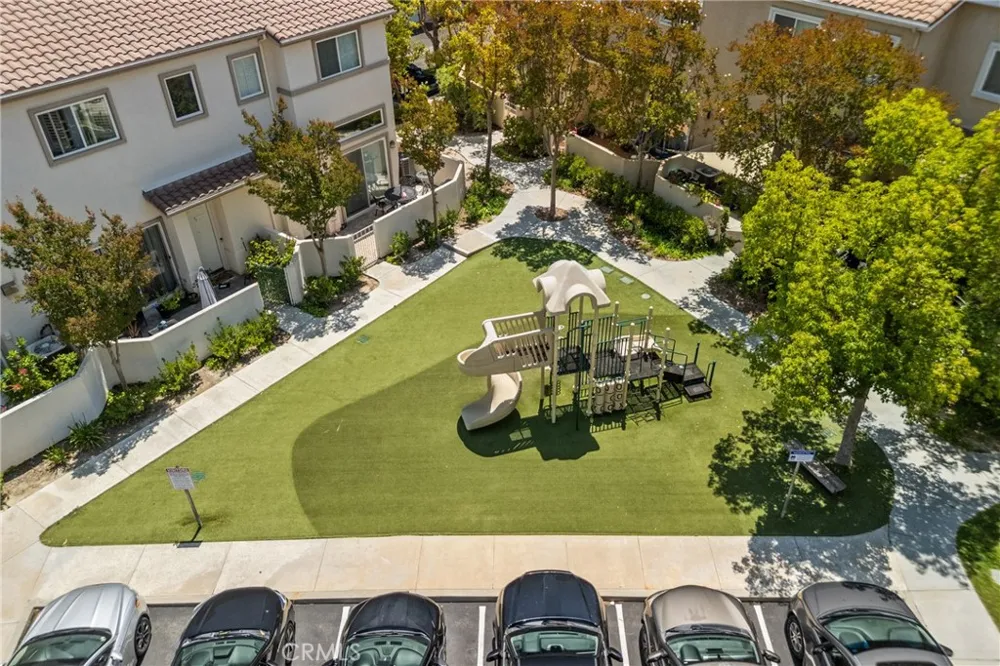 25554 Schubert #C Stevenson Ranch, CA 91381