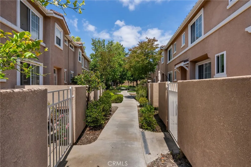 25554 Schubert #C Stevenson Ranch, CA 91381