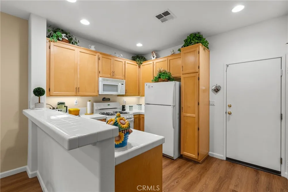 25554 Schubert #C Stevenson Ranch, CA 91381
