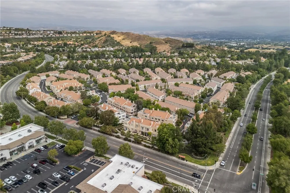 25554 Schubert #C Stevenson Ranch, CA 91381
