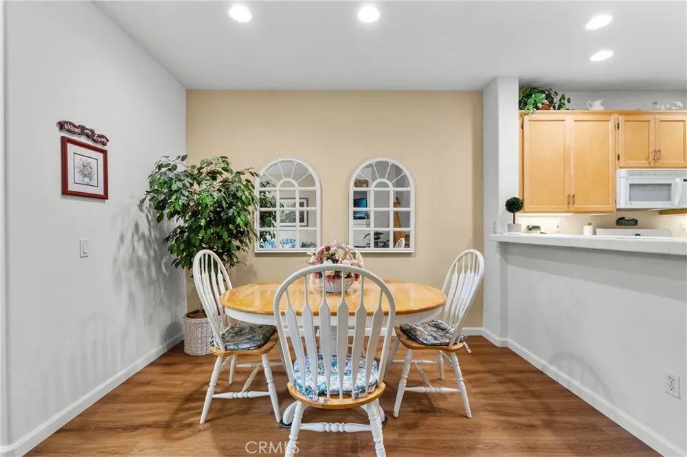 25554 Schubert #C Stevenson Ranch, CA 91381