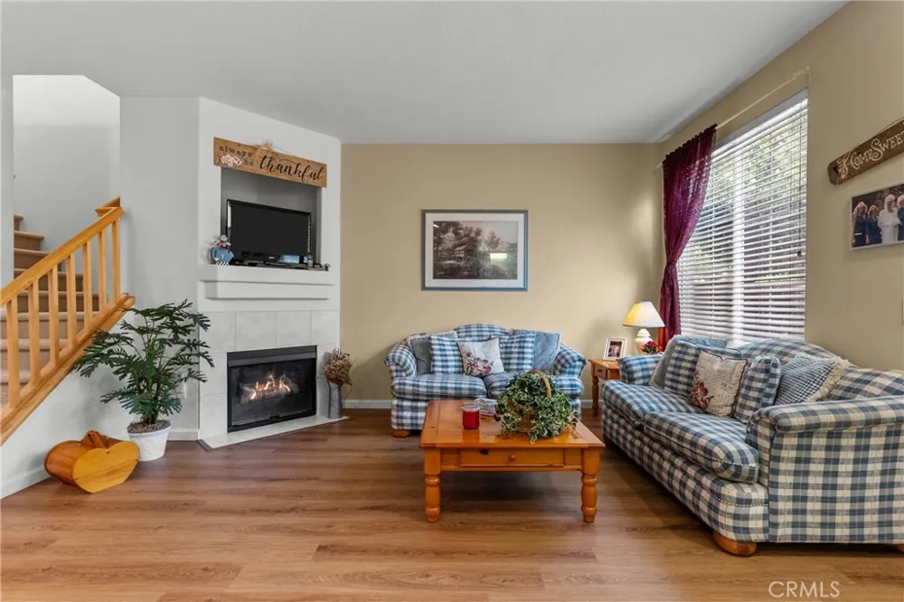 25554 Schubert #C Stevenson Ranch, CA 91381