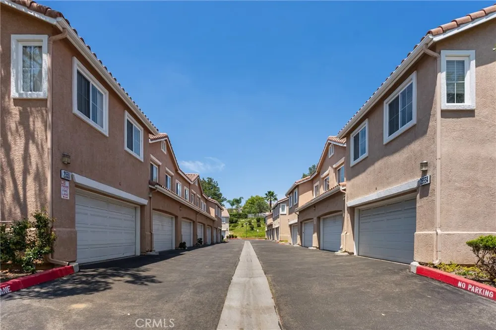 25554 Schubert #C Stevenson Ranch, CA 91381