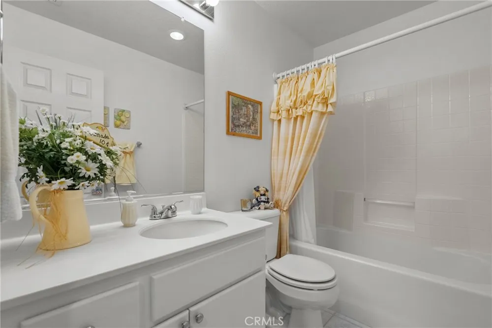 25554 Schubert #C Stevenson Ranch, CA 91381