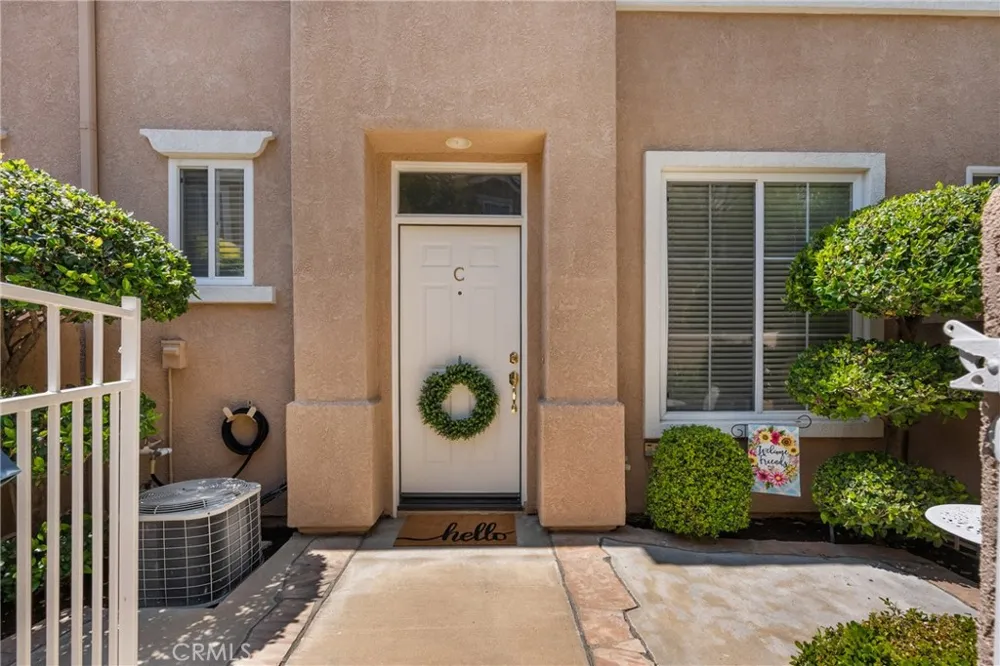 25554 Schubert #C Stevenson Ranch, CA 91381