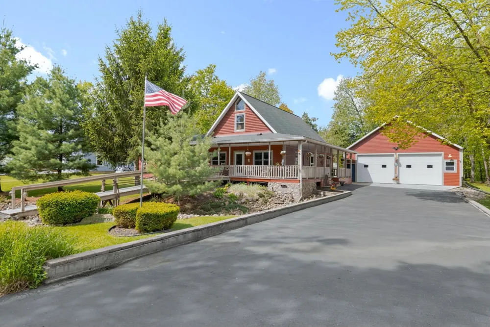 61258 Quinnesec Road Cassopolis, MI 49031