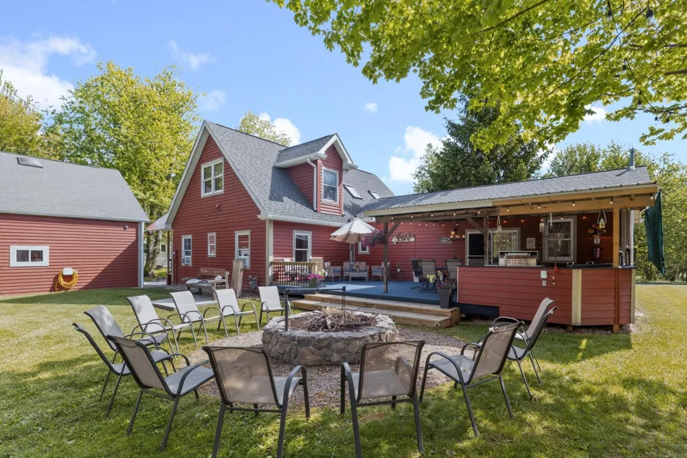 61258 Quinnesec Road Cassopolis, MI 49031